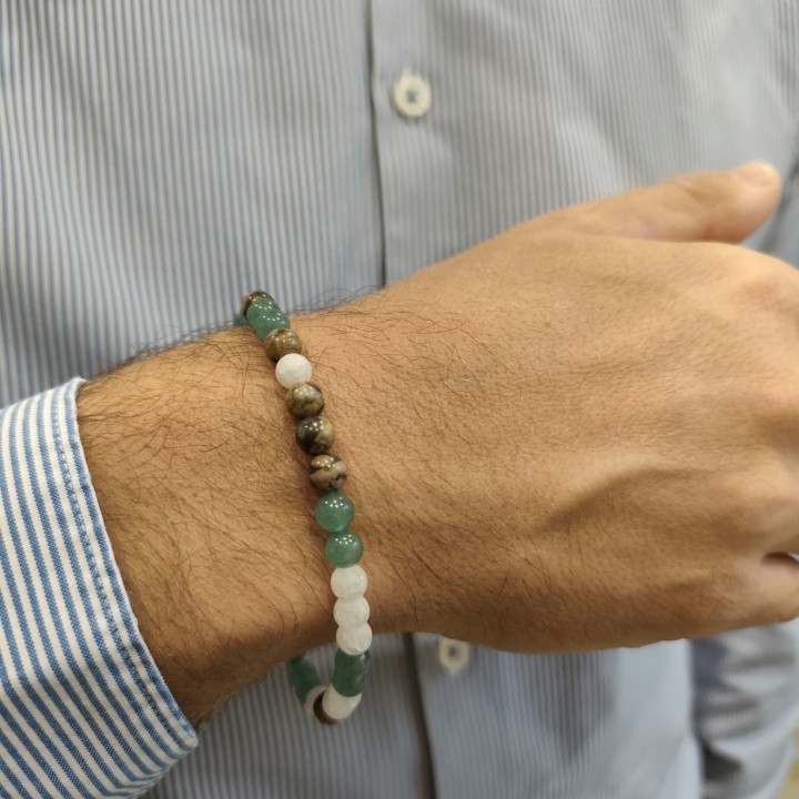 men's bracelet made by Murmures Precieux with green aventurine encoded with morse alphabet