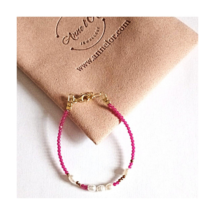 Murmures Precieux® dash and dot jewellery Love bracelet made from rubellite semi-precious stone and cultured pearls, hand-thread with 925 silver ends