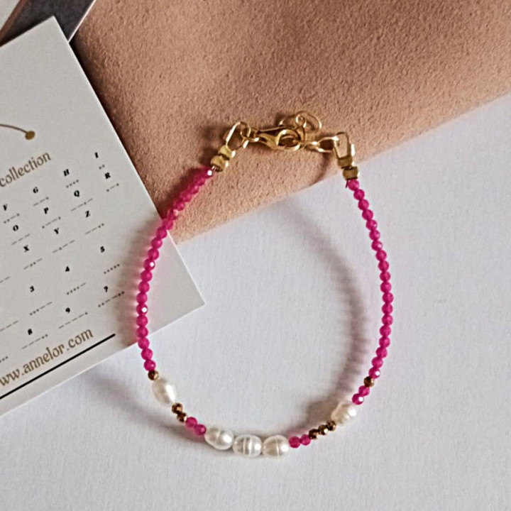Murmures Precieux® dash and dot jewellery Love bracelet made from rubellite semi-precious stone and cultured pearls, hand-thread, morse code chart and pink velvet packaging with jewellery purse